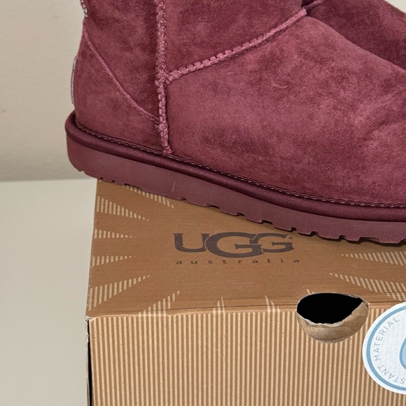 UGG boots with Swarovski crystals - Picture 4 of 7